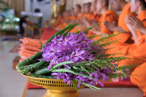 buddhist-funeral-traditions-beyond-the-dash